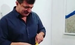Megenni 120 000 dollárt – A nap videója