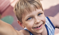 250 HUF coupons in nearly 200 Tescos = several million HUF worth of handholds for 3,600 children