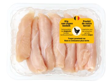Colruyt Group strengthens commitment to animal-friendly chicken meat