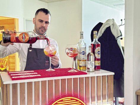 For a more professional cocktail experience