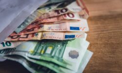A vártnál nagyobb GDP-növekedést ért el az euróövezet az első negyedévben