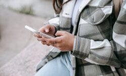 Tízből kilenc fogyasztó már a mesterséges intelligenciára bízza az online keresést