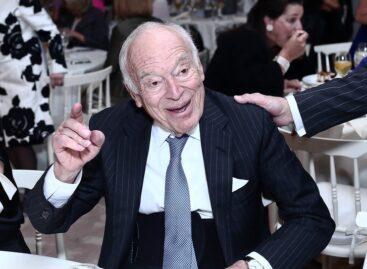 Estee Lauder Chairman Emeritus Leonard Lauder dies at 92