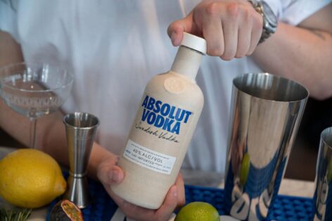 Absolut Vodka Tests Paper-Based Cap And Bottle Duo
