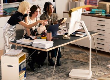 LG’s new Swing smart monitor comes with a touchscreen and a flexible stand