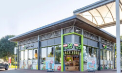 Megnyitotta az első benzinkúti Rewe To Go üzletét a német Lekkerland
