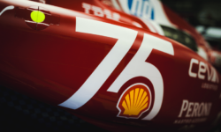 75 év szenvedély, teljesítmény és innováció – a Shell és a Scuderia Ferrari HP ikonikus együttműködését ünneplik világszerte