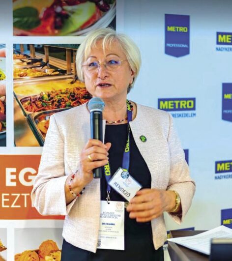 A KÖZSZÖV első 25 éve