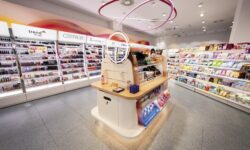 Dm invests in technological development, store network and employee training