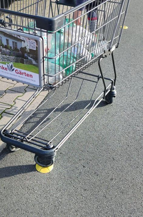 (HU) Bevásárlókocsi-parkoló az autóparkolóban – A nap képe