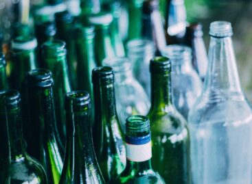 Mikroműanyagok az üveges italokban