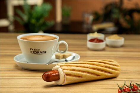 Travelers to the Adriatic asked for: iced coffee and mozzarella-tomato hot dogs are available