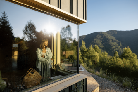 What are the most widely used digital practices in the hotel industry that are also good for the environment?