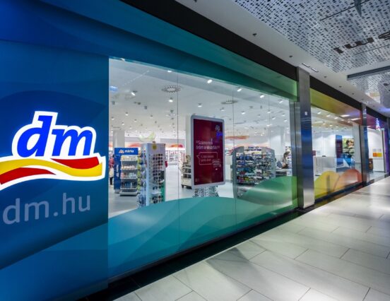 „Egészenén” élmény a dm-ben – a got2b nyári beauty eseménye új szintre emelte az önkifejezést