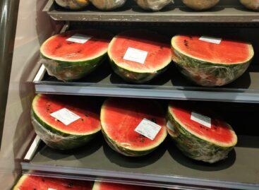 Hungarian melons have started to be sold at Auchan