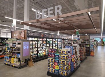 Delhaize limits discounts to cardholders