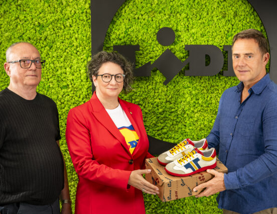 Egy ikon született a Lidl és a Tisza Cipő kollaborációjával