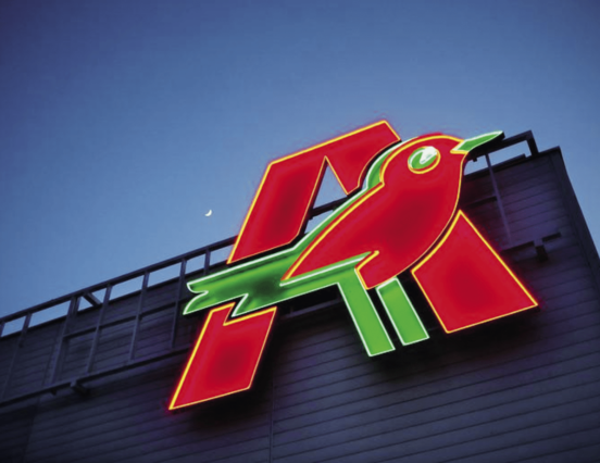 Jelmezvadászat indul: brutális farsangi kínálattal robbant az Auchan