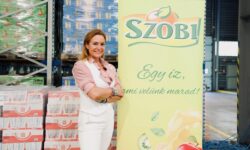 Eszter Vitályos visited the Szobi factory: the brand beloved by Hungarians is experiencing a new era of glory