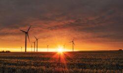 Illusions and reality: will there be enough energy for future civilization?