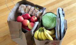 Meghosszabbította a kormány az árrésstopot