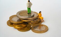 Az uniós rangsor végén kullog Magyarország a pénzügyi elégedettség terén