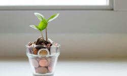 Fidelity felmérés: A befektetők dacolnak az általános bizonytalansággal