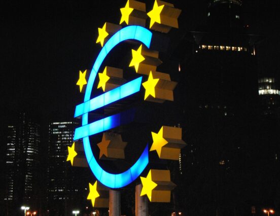 Romlott a gazdasági hangulatindex az EU-ban és az euróövezetben augusztusban, Magyarországon javult