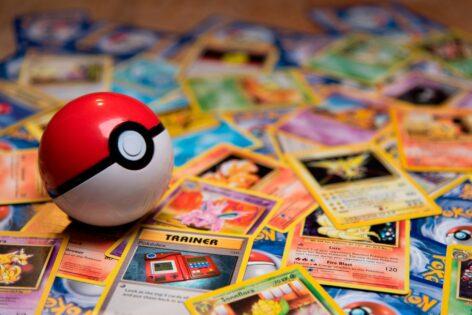 Pokémon-kártyák miatt élelmiszer-pazarlásba fulladt a japán McDonald’s kampánya