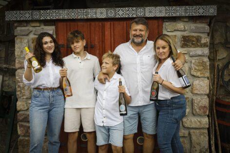 Péter Váli’s specialty is ready: Buda green sparkling wine aged on brooms for 6 years