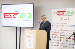AM: a kormány 300 milliárd forintos fejlesztési programmal segíti a magyar élelmiszergyártókat