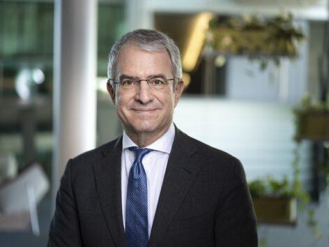 Váratlan vezetőváltás a Nestlénél: egy titkos kapcsolat miatt távozik a vezérigazgató
