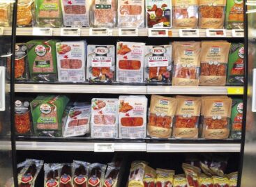 Sausages, salamis, tactics