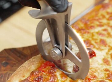 (HU) Brutális egy pizzavágó – A nap képe