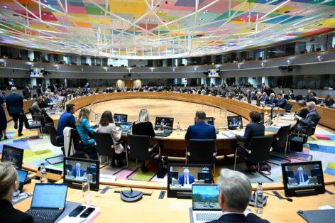 Hátrányos lenne, ha az Európai Bizottság az agrárpénzek kifizetését is politikai feltételekhez kötné
