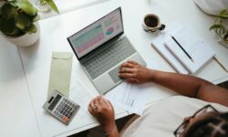 Bemutatkozik az Év Vidéki Vállalkozói pályázat – sajtóreggeli Budakalászon
