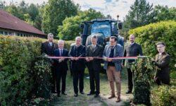 The development of demonstration plants is a technological, educational and attitudinal reform