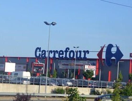 Eladhatja romániai üzleteit a Carrefour
