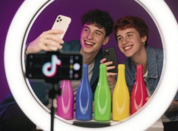 Stílus, nyelv, eszköz