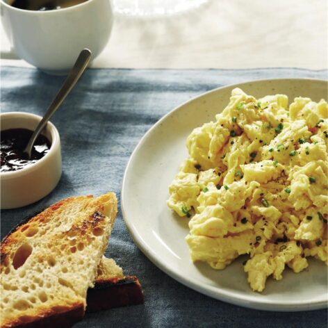 Vegan scrambled eggs at 30,000 feet