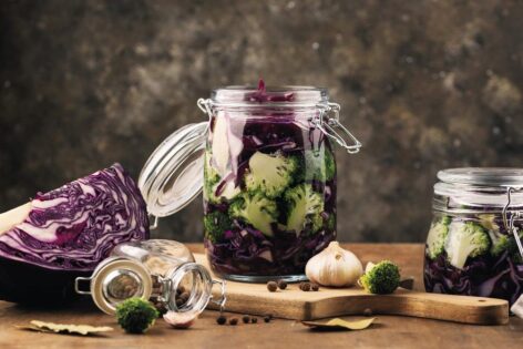 Safe vegetable fermentation
