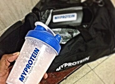 Mars-THG együttműködés: Snickers ízű fehérjeporral bővül a Myprotein kínálata