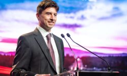 Production has started at Magna’s new Vecsés plant – the investment will create hundreds of jobs