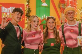 Z generációs TikTok sitcommal ünnepli a baráti karácsonyokat a hazai McDonald’s
