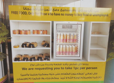 Élelmiszerbank dubaji módra