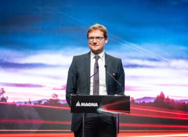 Megkezdte termelését a Magna vecsési üzeme