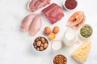 Az idősek nagy része bizonytalan abban, hogy elegendő fehérjét fogyaszt-e