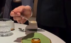Kétes gasztronómiai performansz – A nap videója