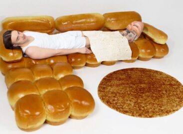 (HU) Bútorok, takarók és egyebek a pékségből – A nap képe