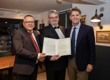 Feltárulnak a múlt kincsei: együtt dolgozik az értékek megőrzésén a Zwack és a Magyar Nemzeti Levéltár